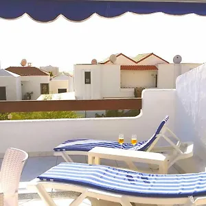 Charming Ocean View Heated Pool Apartment